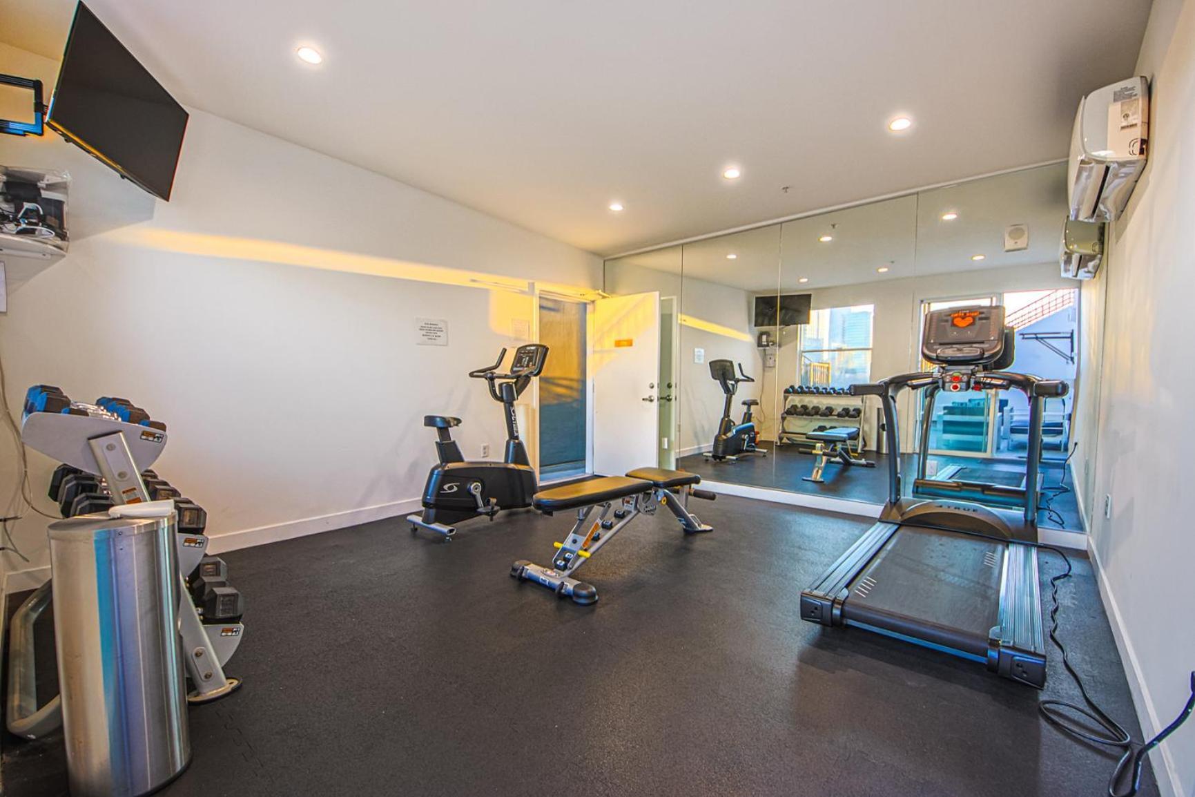 Stunning 1 Bdr 1 Bth, Pool, Jacuzzi Leilighet Los Angeles Eksteriør bilde